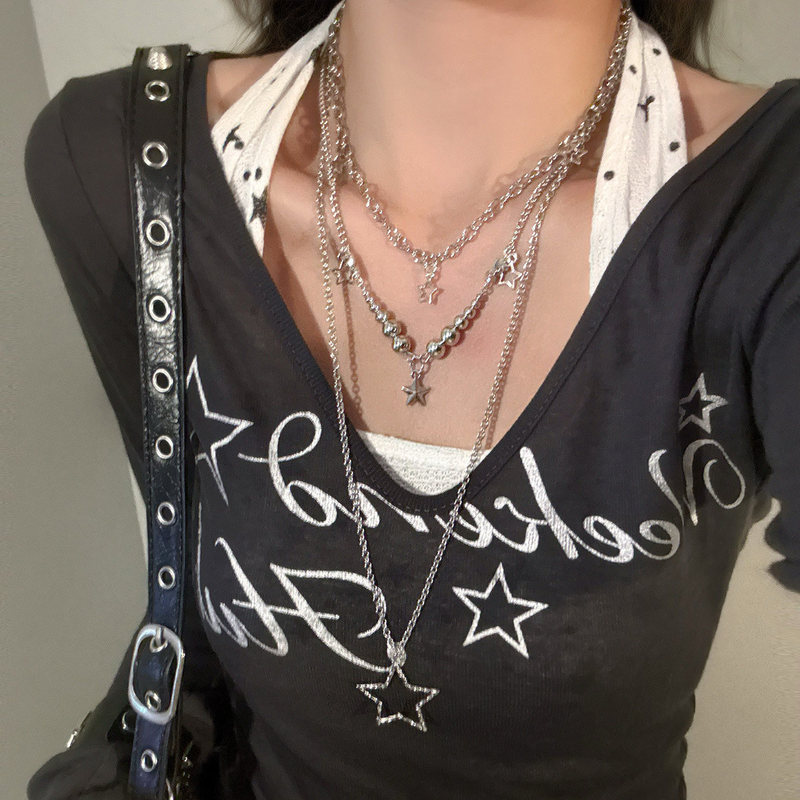 Y2K Spicy Girl Star Necklace Niche Pendant Clavicle Chain Multi-Layered Layered Wear Millennium Sweet Cool Girl Light Sweater Chain Y2K Spicy Girl Star Necklace Niche Pendant Clavicle Chain Multi-Layered Layered Wear Millennium Sweet Cool Girl Light Sweater Chain