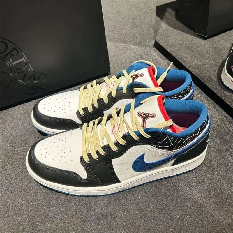 AJ1 라이트닝 자수