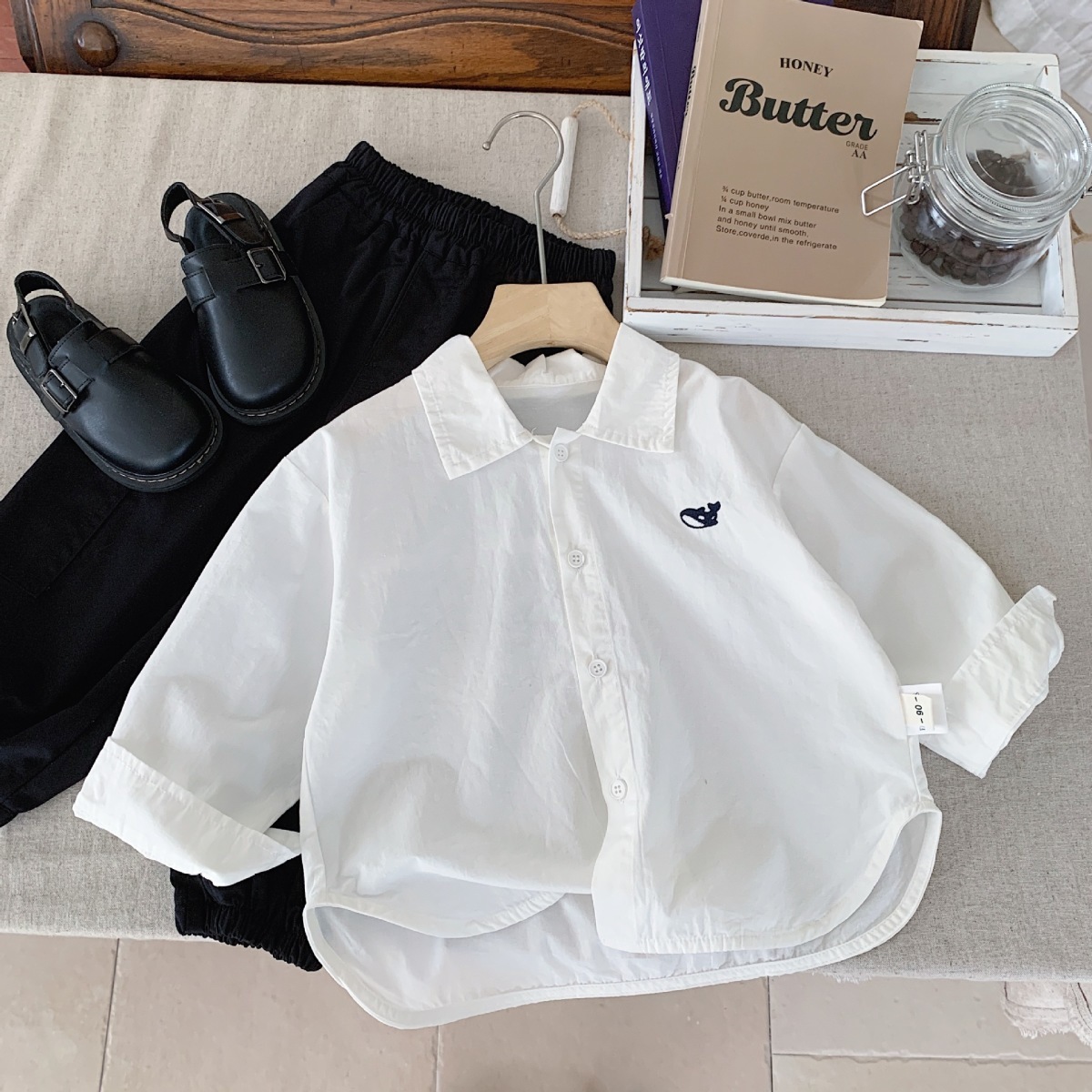Nuevas camisas infantiles de primavera y otoño para niños y niñas camisas de algodón para niños y medianos camisas de primavera y otoño