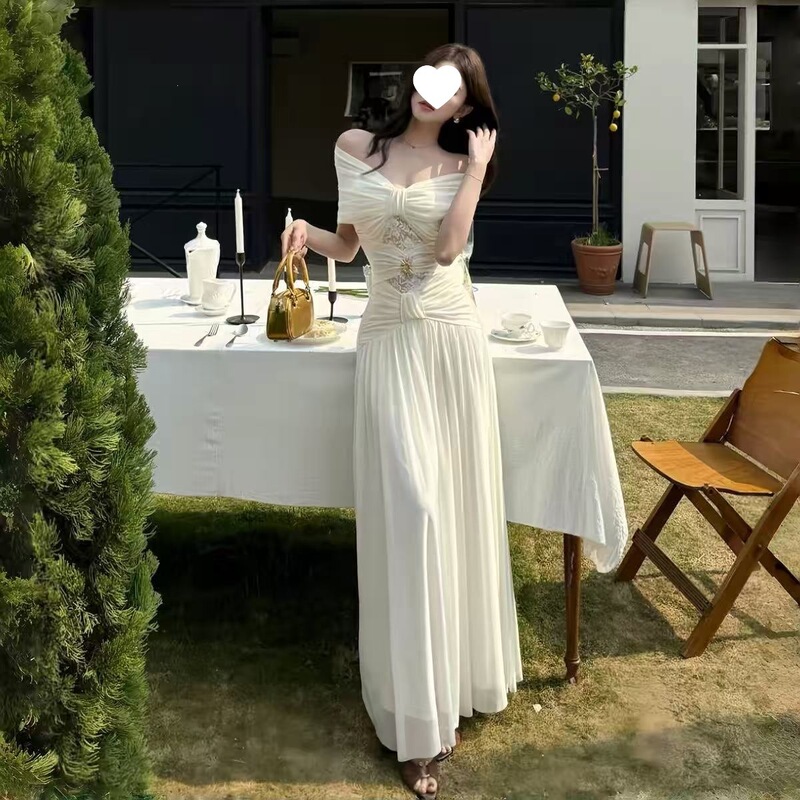 【With Chest Pads】French-style white off-shoulder dress for women, backless, waist-cinching long dress, holiday elegant fairy dress 【With Chest Pads】French-style white off-shoulder dress for women, backless, waist-cinching long dress, holiday elegant fairy dress