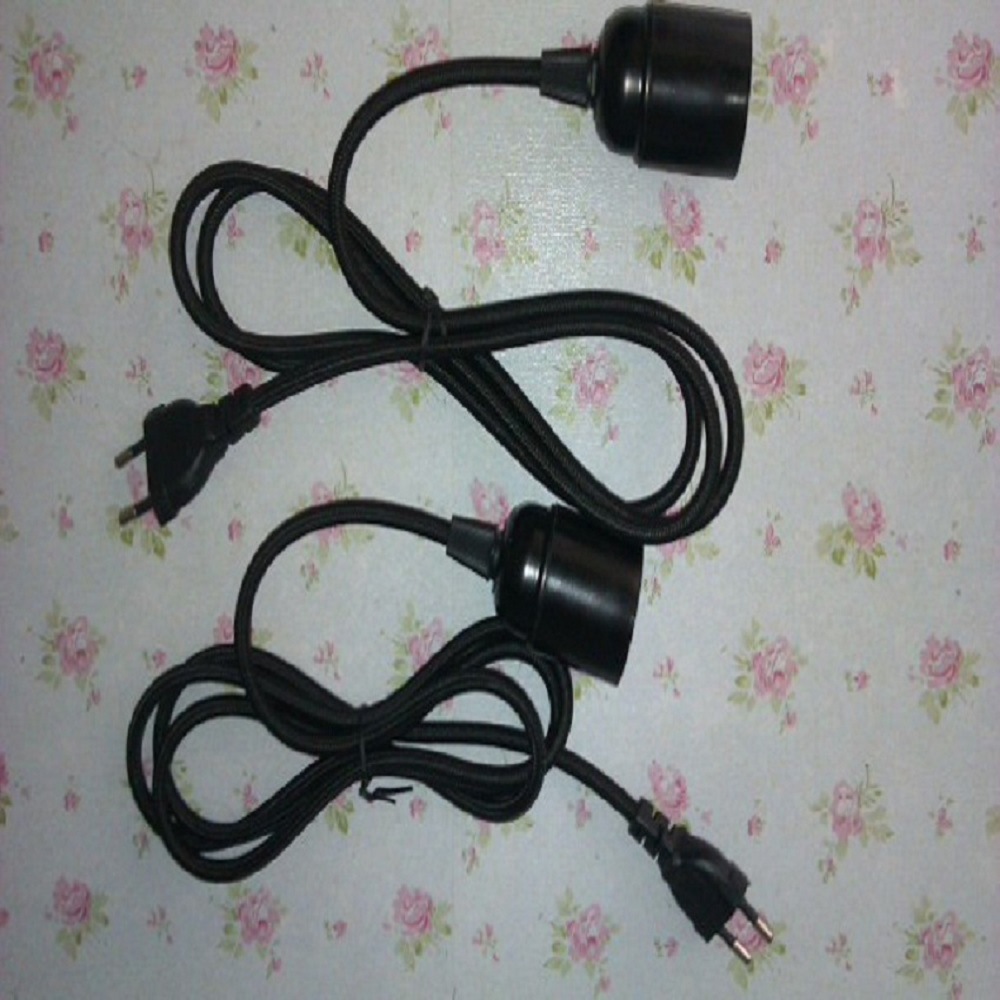 生产各种颜色欧规圆插带开关灯头两芯编织电源插头线各款认证线材