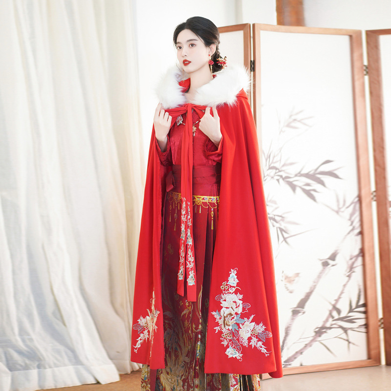 Autumn and Winter New Chinese-style Xiuhe Hanfu Cloak fleece-lined Thickened Warm National Style Cloak Red Weaved Gold Horse Face Dress Jacket Autumn and Winter New Chinese-style Xiuhe Hanfu Cloak fleece-lined Thickened Warm National Style Cloak Red Weaved Gold Horse Face Dress Jacket
