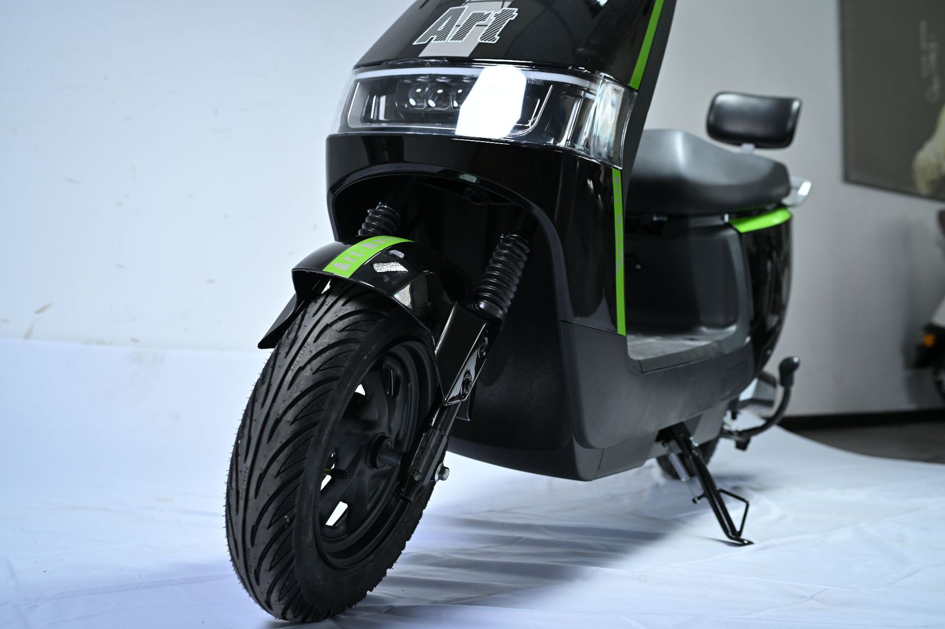 Cross-Border Best-Selling Affordable Electric Bicycles, Eu Compliant Electric Motorcycles, Adult-Specific Electric Bicycles