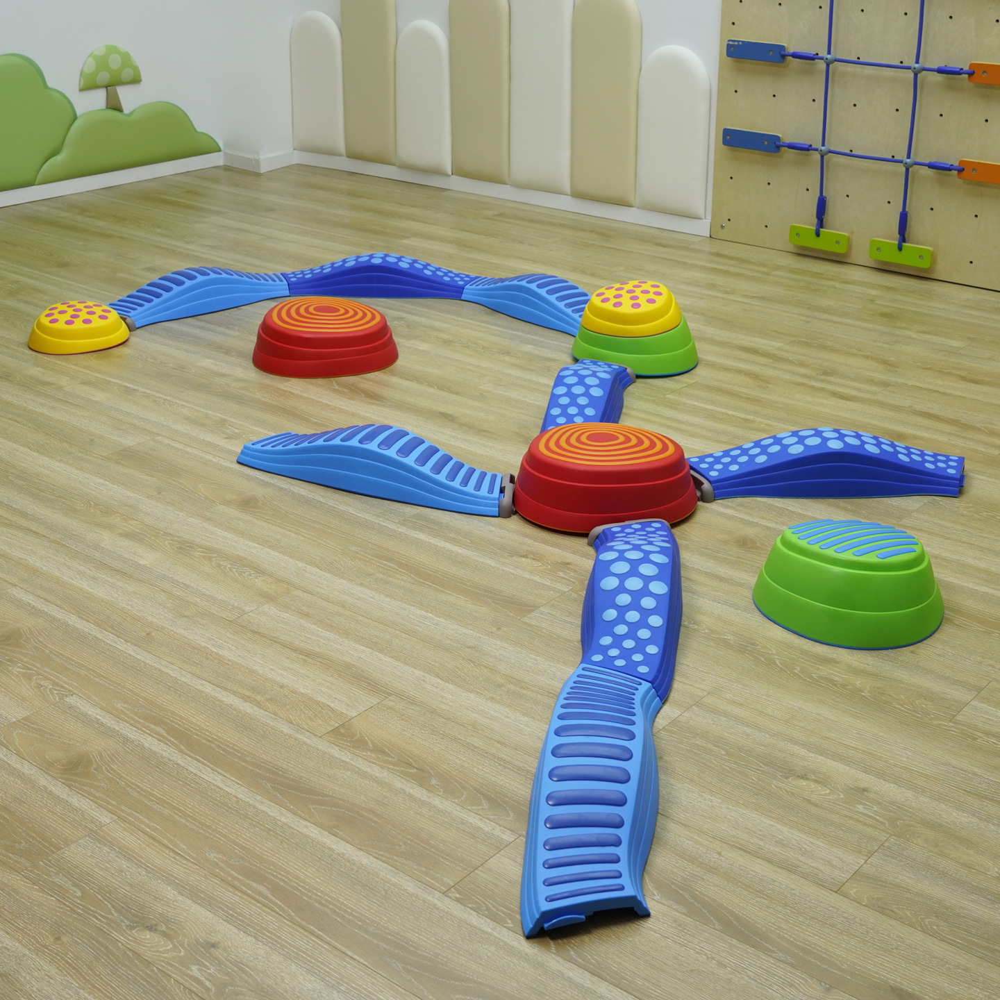 Balance táctil Wave Trail Rainbow River Rock Kids Outdoor Fitness Juguetes de entrenamiento de madera de equilibrio