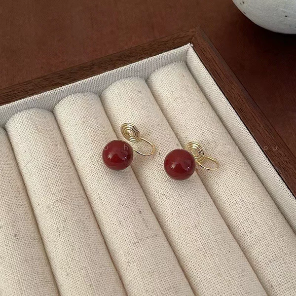 Mosquito coil, ear clips, #8, 8mm, cinnabar