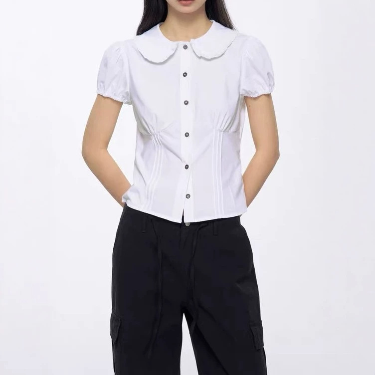 Archivum Lace Ruffle Doll Collar Shirt with Shell Buttons, Slim Fit Design, Short Sleeve T-Shirt for Summer Archivum Lace Ruffle Doll Collar Shirt with Shell Buttons, Slim Fit Design, Short Sleeve T-Shirt for Summer