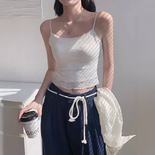 法式美背蕾丝吊带背心女带胸垫一体杯内搭打底衫修身外穿纯欲