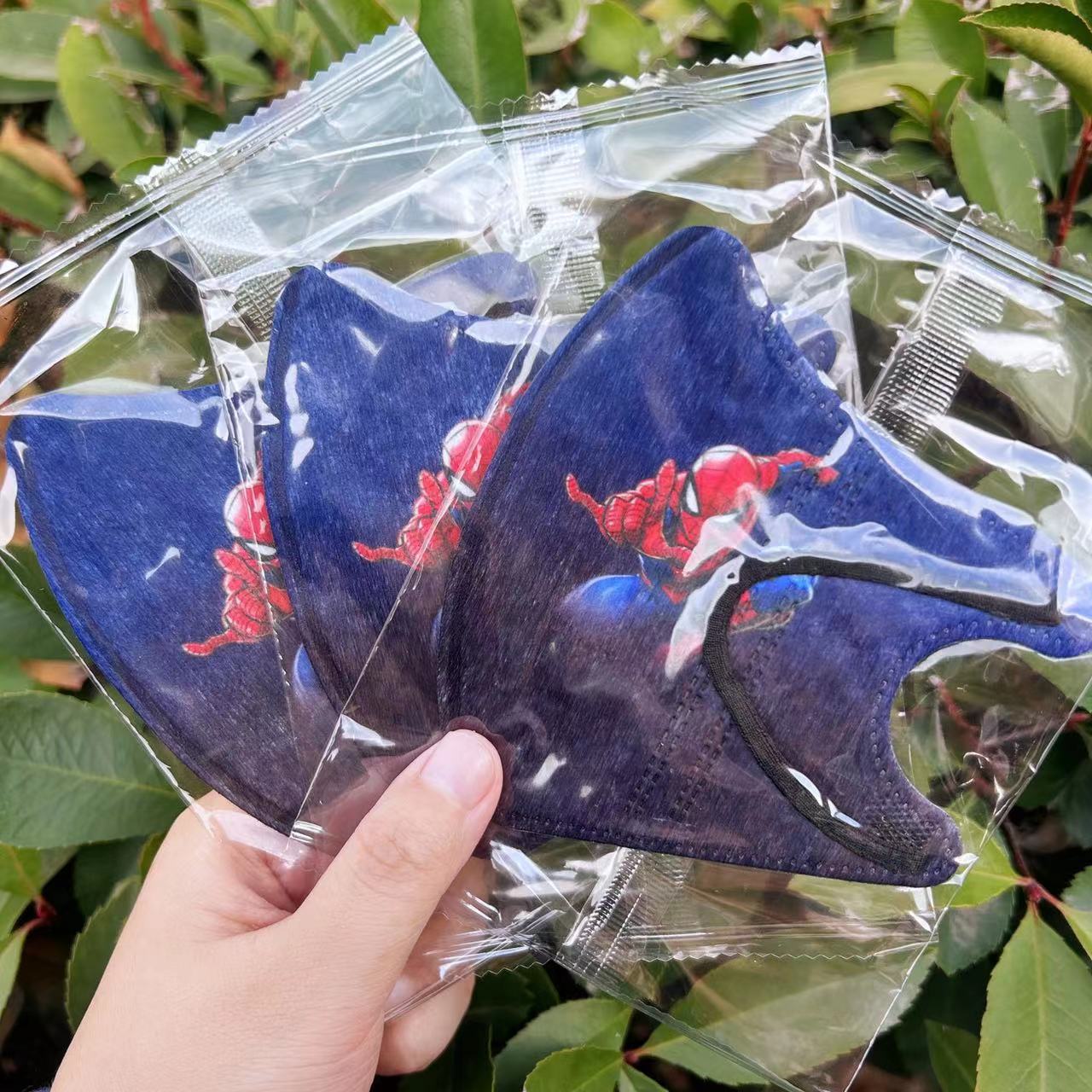 Spider-Man máscara 3D para niños máscara de dibujos animados tridimensional 3-12 años embalaje independiente de protección desechable de tres capas para niños