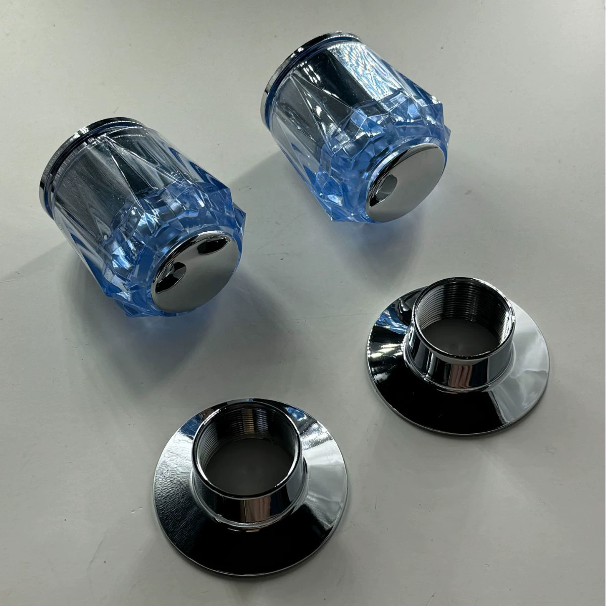 Ручка смесителя для горячей и холодной воды, внешняя торговля, трансграничная пластиковая хрустальная ручка, поворотная ручка