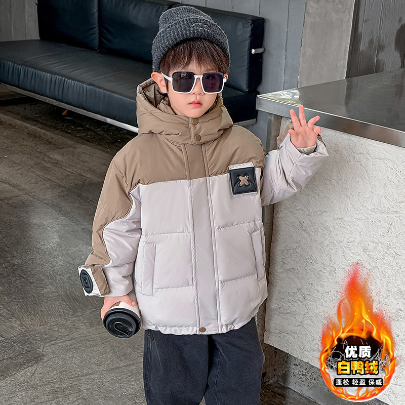 男童羽绒服轻薄款儿童白鸭绒外套冬装2025新款男孩宝宝保暖外套潮