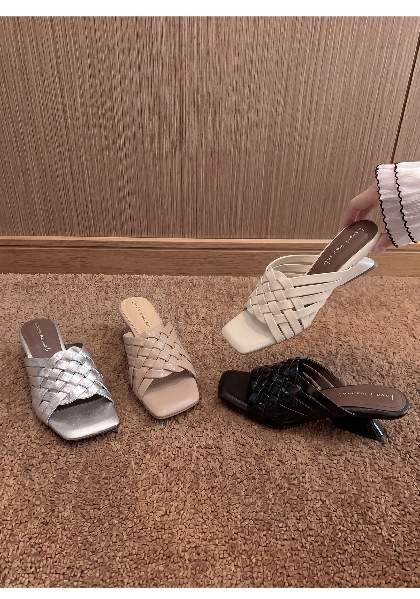Sandal cao gót nữ mũi vuông đan chéo, gót xuồng 9 cm — Trần truồng hồng, màu đen, màu trắng ngà, bạc chi tiết 13