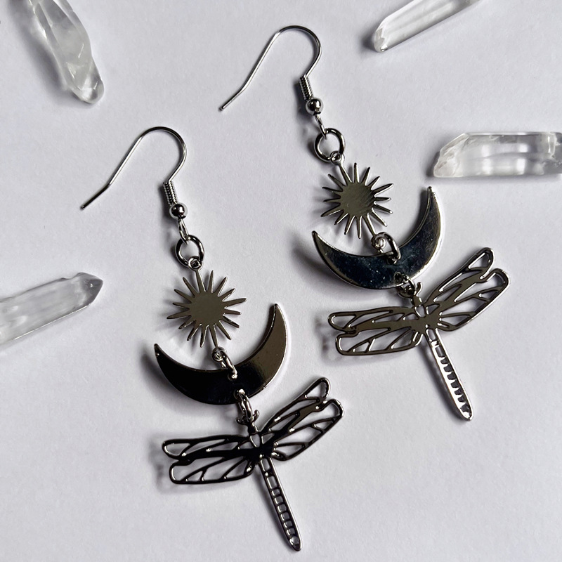 Daily Occasion Alloy Material Sun, Moon, Dragonfly Pattern 1 Pair Casual Bohemian Sun Moon Dragonfly Plating Hollow Out Alloy Drop Earrings