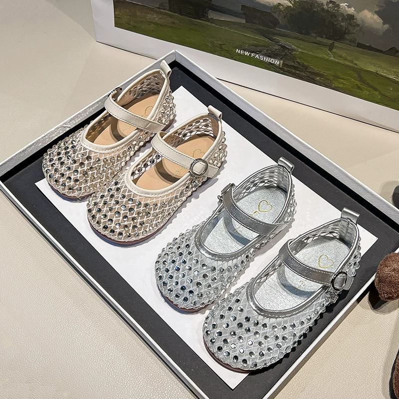 2025 Весна-Лето Новые Детские Туфли для Девочек Сетчатые Яркие Бриллиантовые Туфли Корейский Стиль Принцесса Ажурные Сетчатые Сандалии Оптом