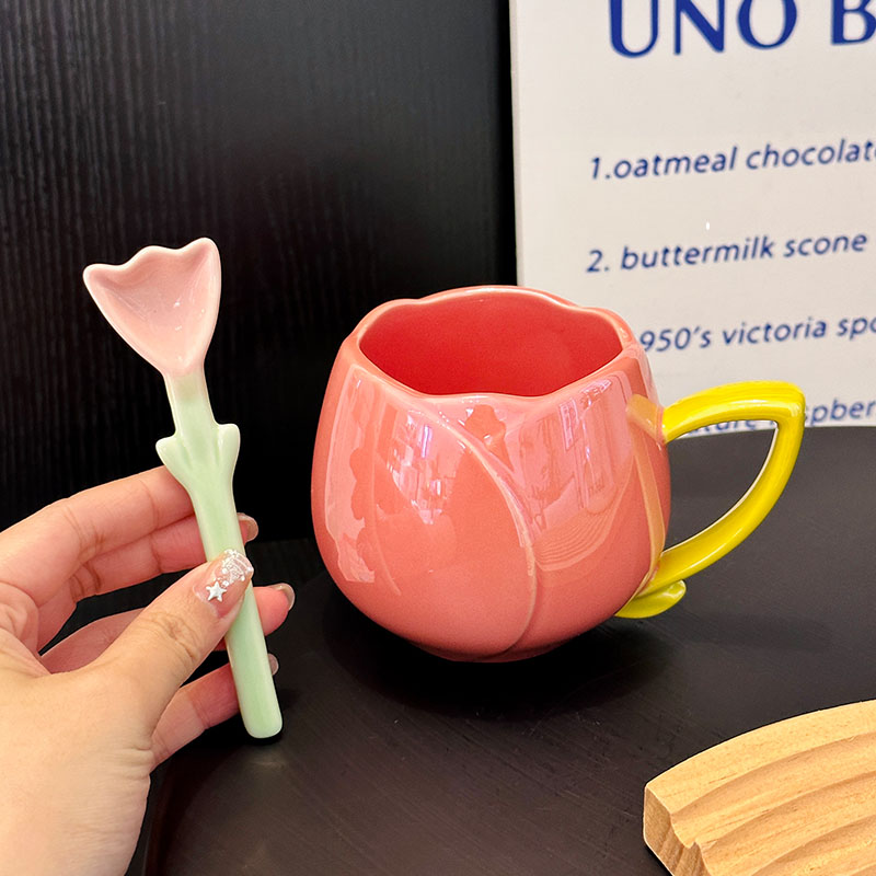 Tulip—Red + Tulip Spoon 360ml