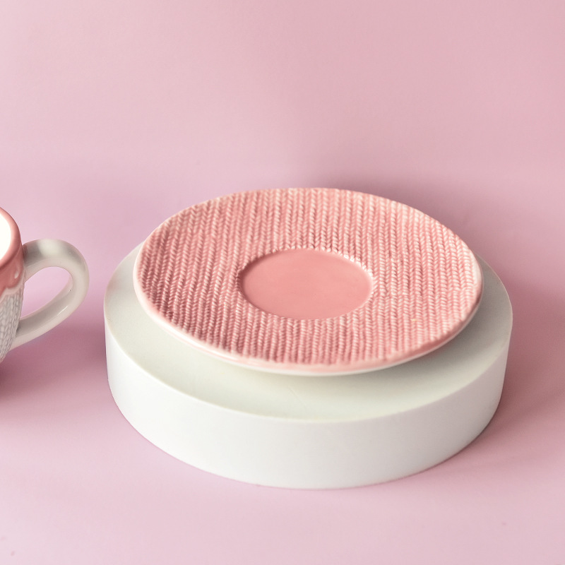 Lindo taza de café de cerámica y platillo traje creativo chica Rosa regalo europeo tarde té taza amor alivio té conjunto