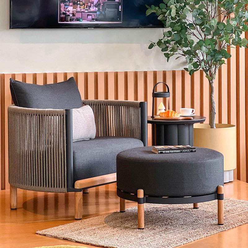 Sofá de madera maciza para exteriores, muebles impermeables y resistentes al sol para jardín o patio, conjunto de sofás de ratán para ocio en villas.