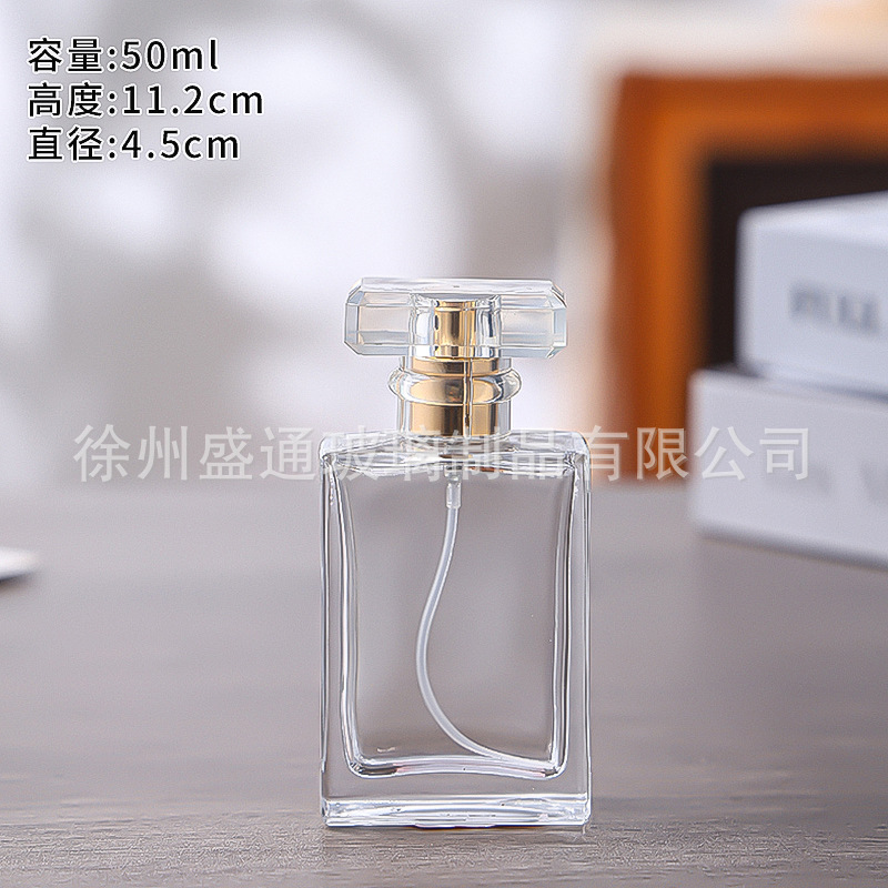 Fabricantes al por mayor vidrio transparente botella de fragancia de fragancia de aceite esencial spray de alta calidad 50ml botella de muestra cuadrada