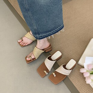 ��ʽ�ȼ��L�͹ž������^��ֺ��ЬŮ���⴩���|���A�_��Ь���m