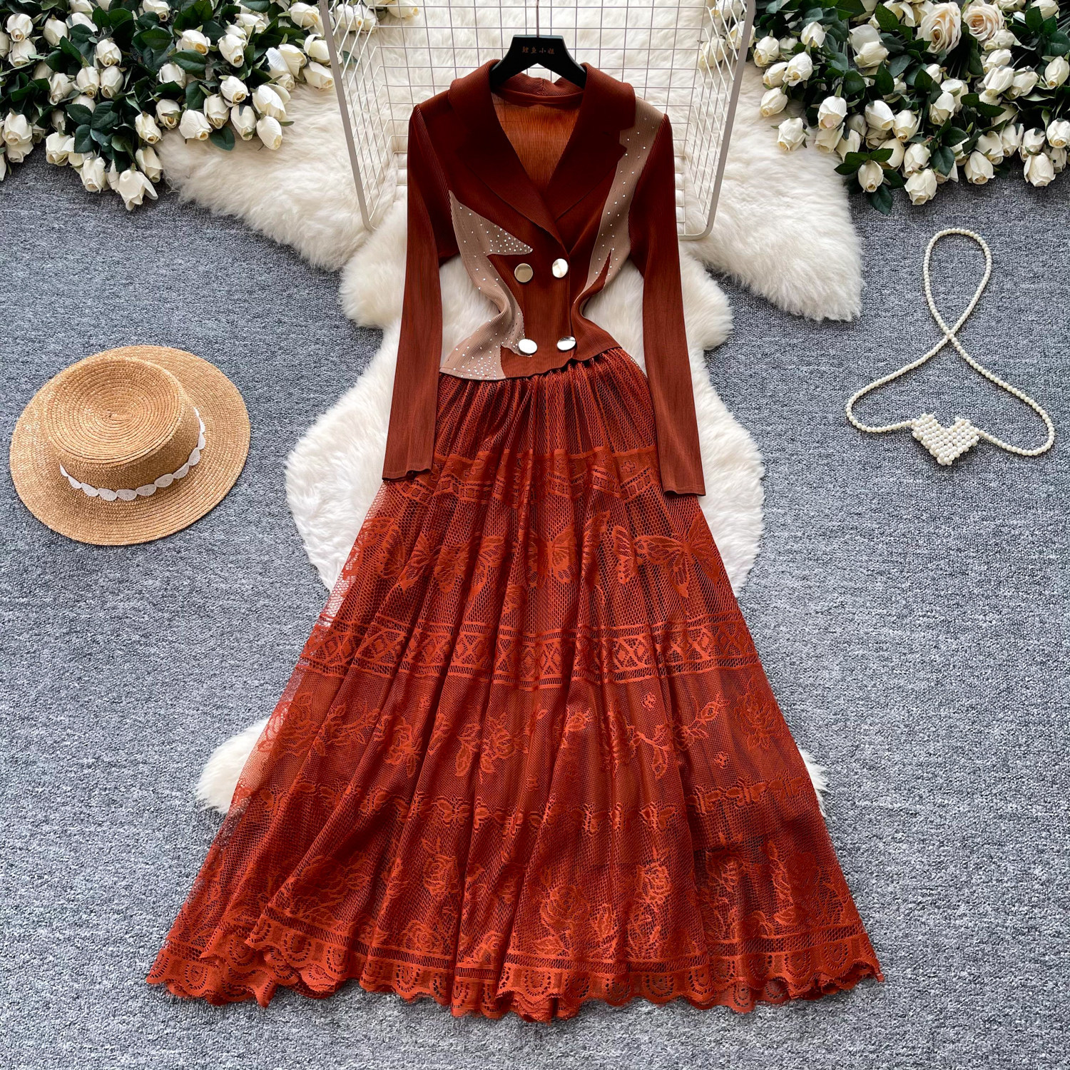 Women's French Romantic Style Lace Dress Suit Collar Slimming Pleated Long Skirt Elegant Commuting Summer Dress_ecoleips.com