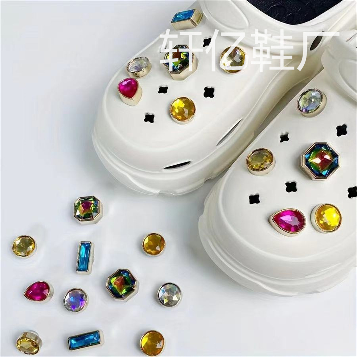 Nuevo ramo, zapatos de flores, agujeros de flores, accesorios de perlas tridimensionales de alta calidad, accesorios de bricolaje decorativos, zapatos de fragancia desmontables