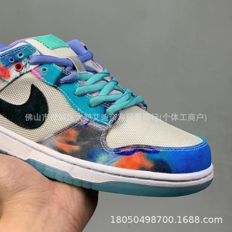 SB Dunk Low "ホワイトバスケットローギャングスポーツスケートボードシューズ「ホワイトシルバークラックDO5882-001|undefined