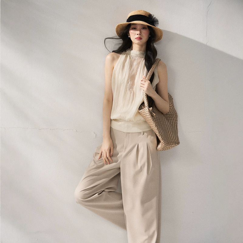 7Shiftin Original Design Summer New Product Halter Neck Beige Casual Sleeveless Vest Loose Fit Short Sleeve 7Shiftin Original Design Summer New Product Halter Neck Beige Casual Sleeveless Vest Loose Fit Short Sleeve