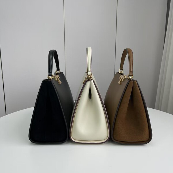 Leather one-shoulder bag