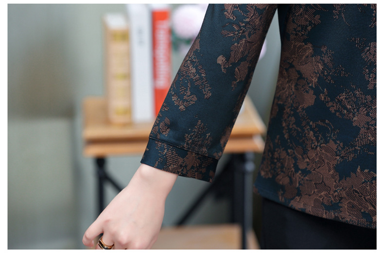 印花女士衬衫长袖妈妈装开衫