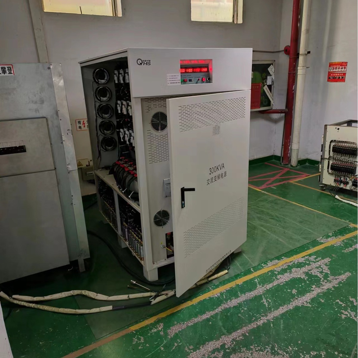 ŷ����˹����300KVA��Ƶ��Դ�����400V 60HZ��������Դ
