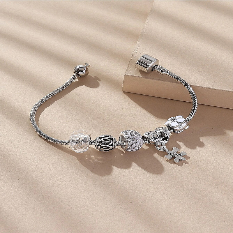 Panjia pulsera DIY cuentas explosivas transfronterizas de diamante bola goteo de aleación de letras en forma de corazón colgante pulsera de cobre