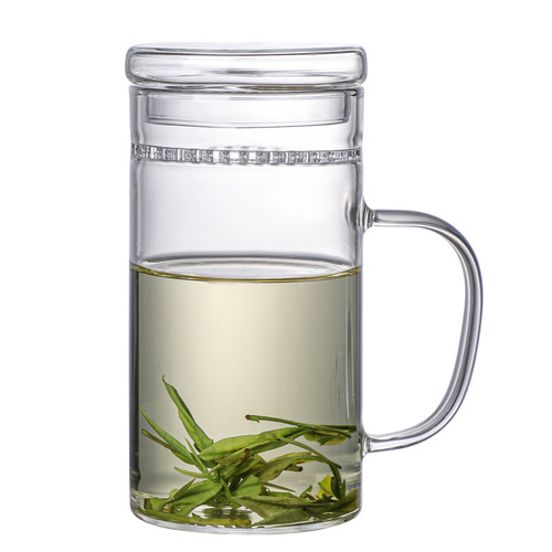 Manufacturer wholesale glass crescent cup for household green tea cup with built-in filter heat-resistant glass cup with handle tea cup