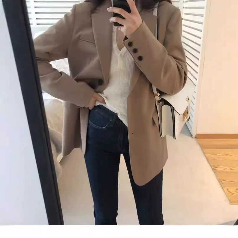 Корейский стиль 2023 Ранняя осень новый повседневный костюм свободного кроя средней длины шикарный маленький пиджак женский Британский стиль
