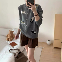 高級デザイン感高品質ジャカードの柔らかいモチモチのニットのセーターのコートのカーディガンの女性の秋冬の甘い韓国は服を結びます。