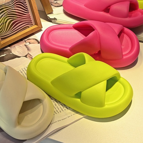  High-End Style Outerwear Lightweight Cross-Strap Spring and Summer Budget Slippers Anti-Slip Slippers Women's Outerwear One-Piece Slippers