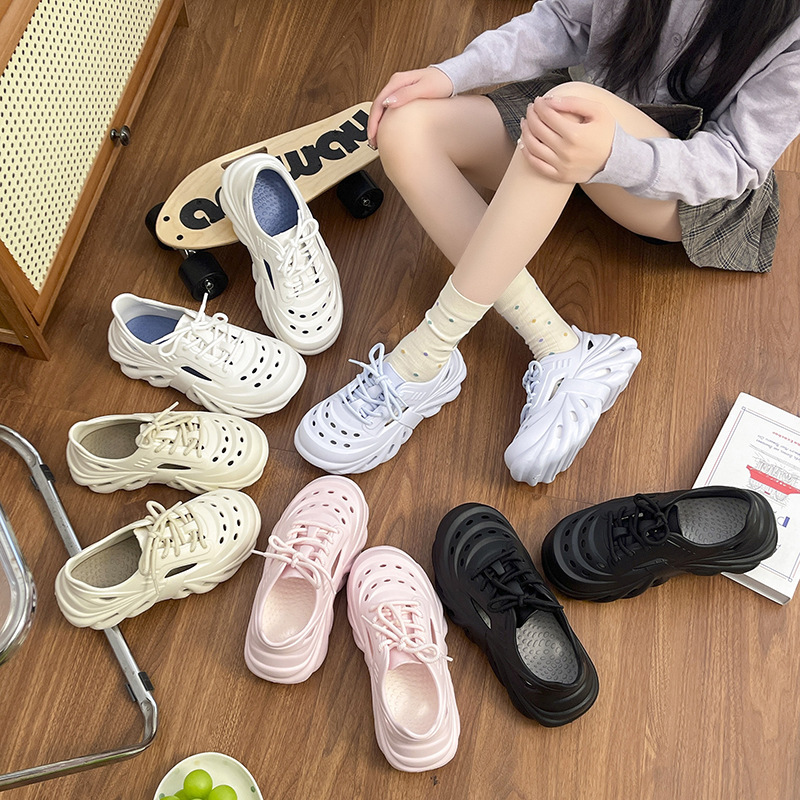 Women's Summer Outdoor Non-Slip Sports Sandals with Hollow Design, Thick-Soled, Comfortable for Walking on the Beach or Driving, Also Suitable for Men Women's Summer Outdoor Non-Slip Sports Sandals with Hollow Design, Thick-Soled, Comfortable for Walking on the Beach or Driving, Also Suitable for Men