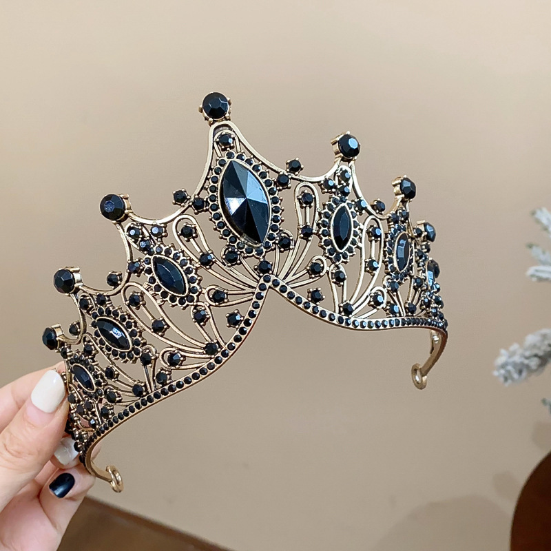 Diadema #12 - Diadema negra con corona de ondas y diamantes ovalados.