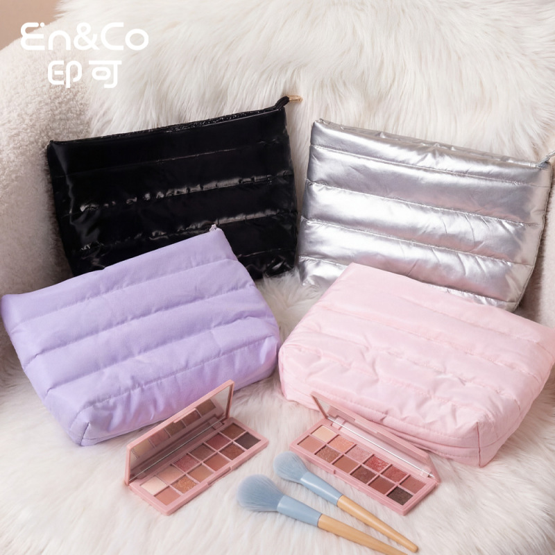 Japanese-Style Minimalist Hand-Held Makeup Bag, Large-Capacity Storage Bag for Skincare Products and Daily Necessities, Portable Miscellaneous Organizer Bag
