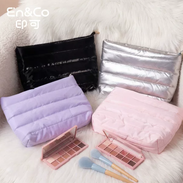 Japanese-Style Minimalist Hand-Held Makeup Bag, Large-Capacity Storage Bag for Skincare Products and Daily Necessities, Portable Miscellaneous Organizer Bag