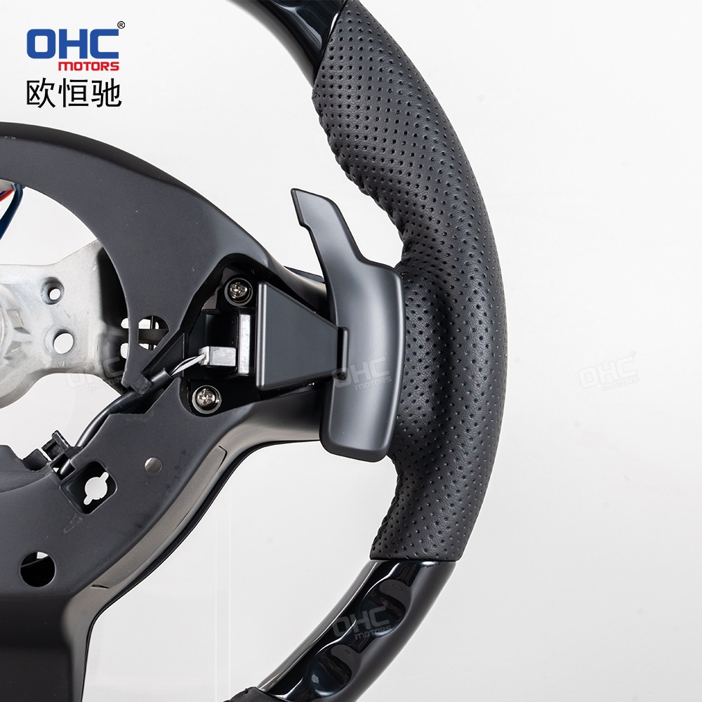 Suitable for 18-23 Toyota 86 Subaru modified and upgraded spray-painted black car steering wheel assembly