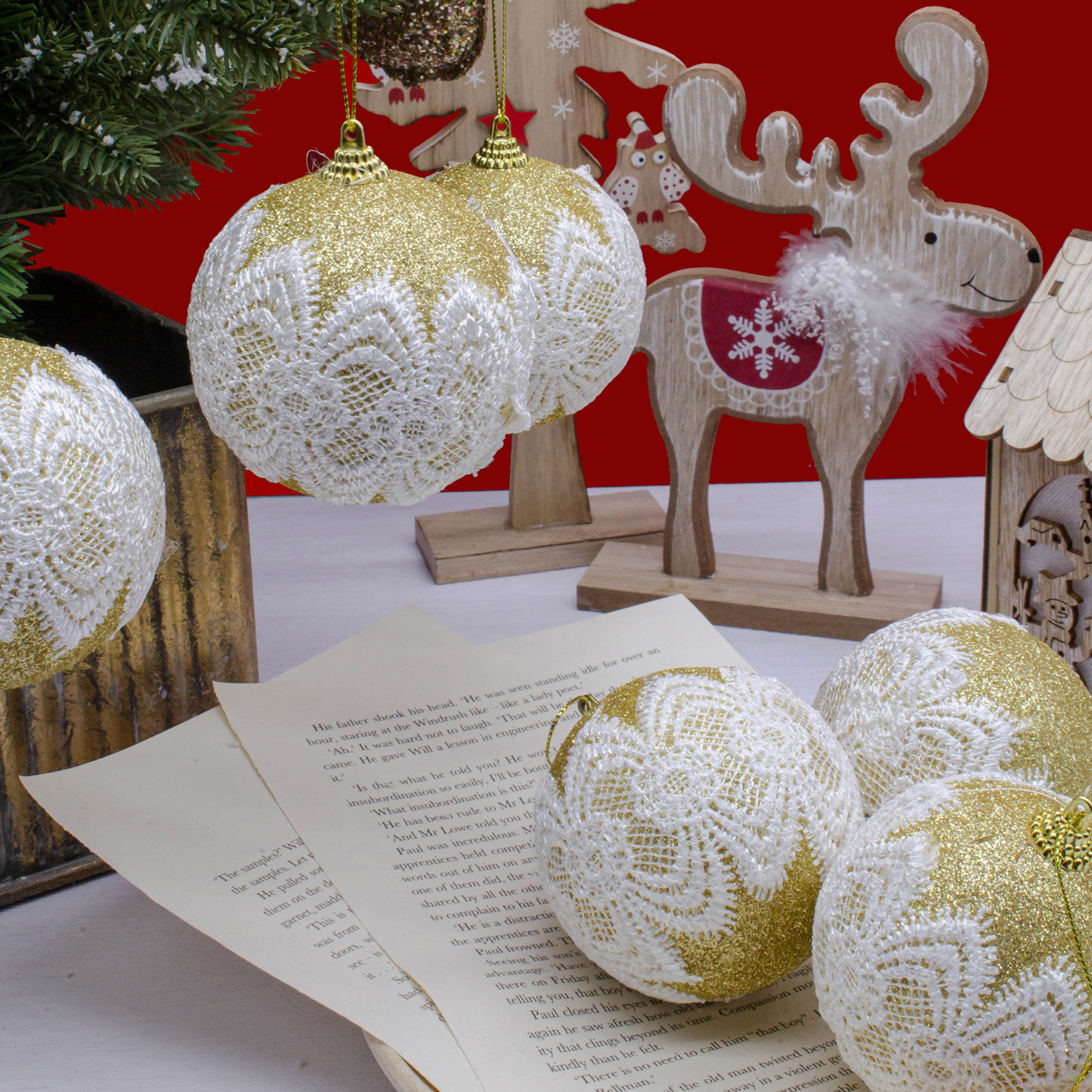 En stock encaje bola Navidad árbol decoraciones exquisito colgante tres colores opcional impreso pequeño colgante 8cm 6 unidades