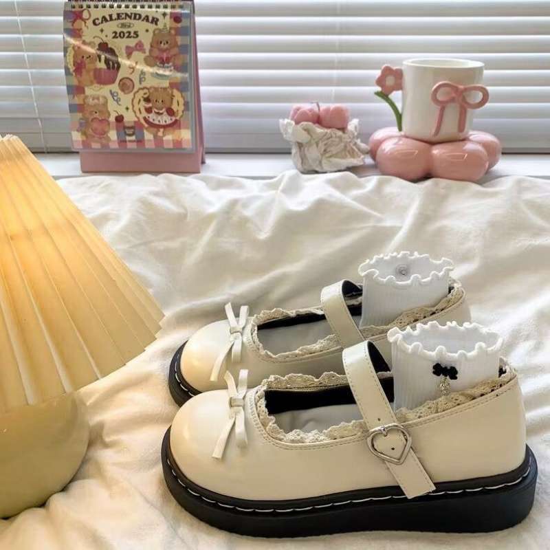 여성을위한 흰색 플랫 가죽 신발 2025 봄 신입생 다목적 로리타 일본 jk 메리 제인 신발