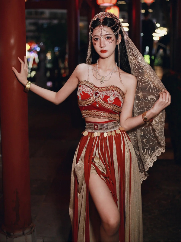 Dunhuang Apsara dance costume female performance costume exotic style hanfu Western region Princess travel photography photo photo