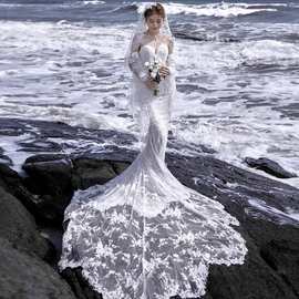 影楼拍照主题服装法式抹胸蕾丝小众白纱修身外景海滩鱼尾婚纱礼服