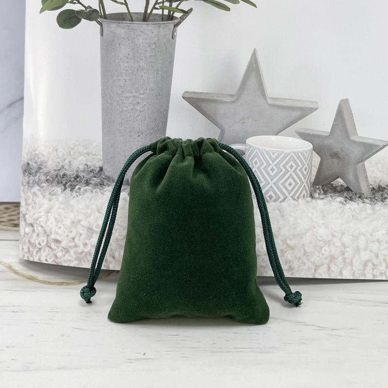 Bolsa de franela de joyería al por mayor venta directa de fábrica de cosméticos auriculares banco de energía a prueba de polvo almacenamiento bolsillo de cordón de joyería
