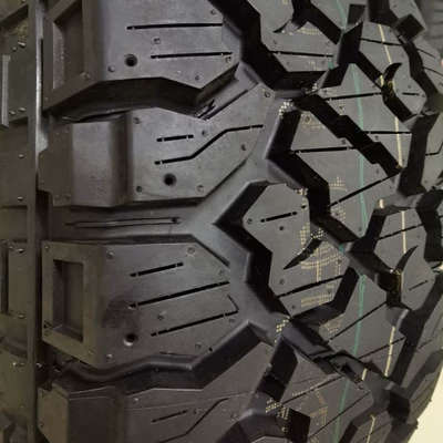 Kenda 245/70R17 Brand New Off-road şinlər