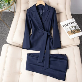 职业女裤套装;小西装;女式衬衫