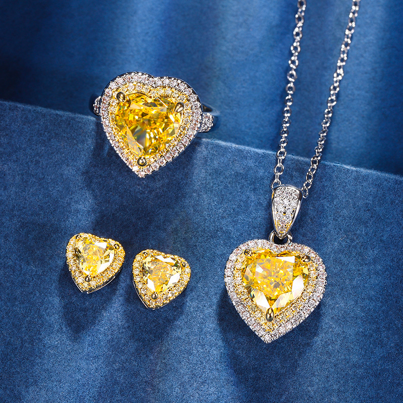 El otoño y el invierno Nueva Zhuang Sheng joyería de alto carbono Diamante de Hielo Flor de corte amarillo Diamante de cobre con incrustaciones en forma de corazón traje 10*10-6*6