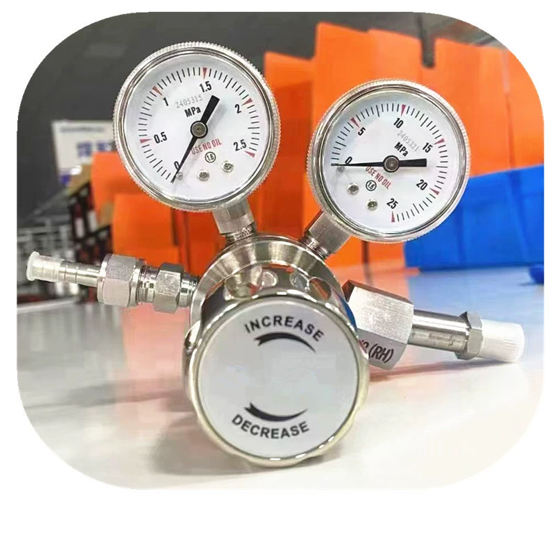 Редуктор давления для лаборатории