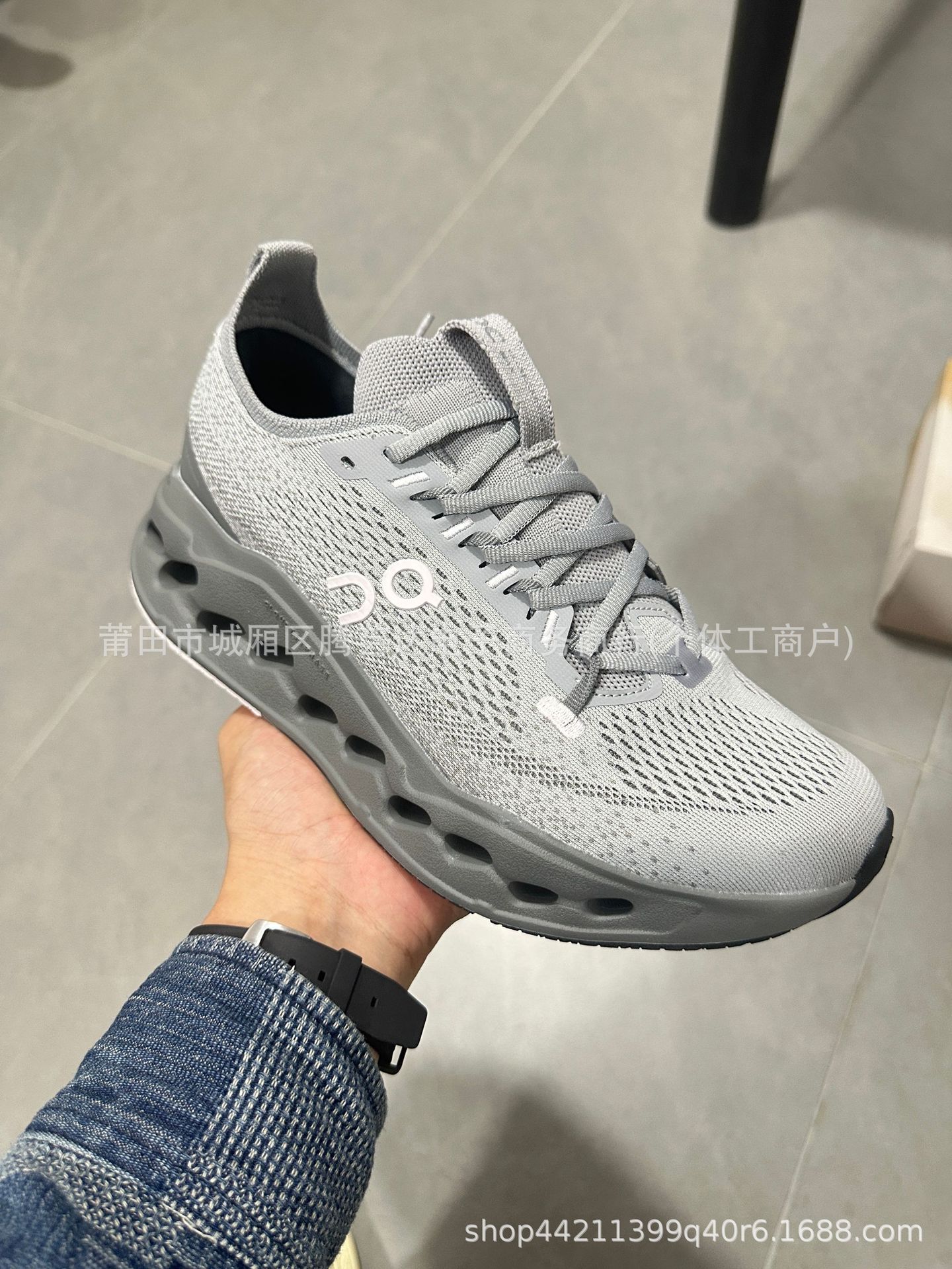 Fábrica de zapatos Putian Onn Run Cloudsurfer Max cómodos y transpirables zapatos deportivos casuales para hombres y mujeres