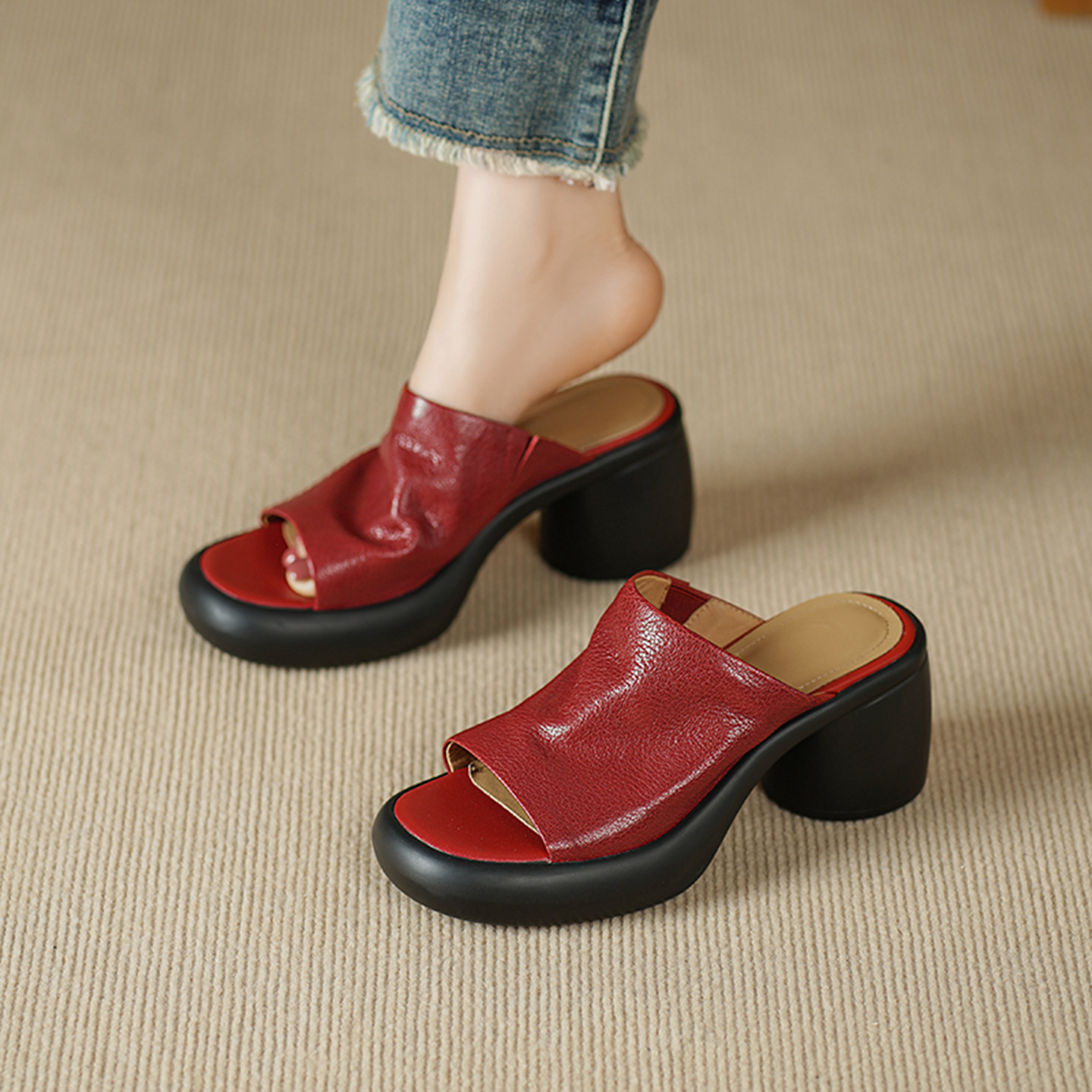 Sandal cao gót nữ hở mũi quai ngang da dê thật, gót 7 cm — đen